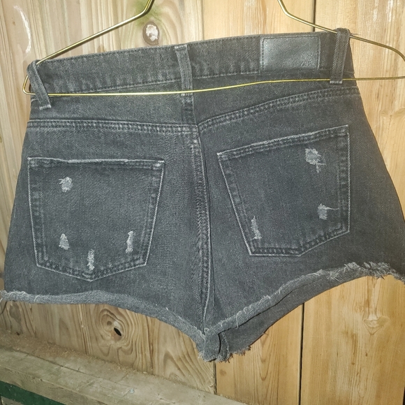 Zara shorty shorts - Picture 3 of 3